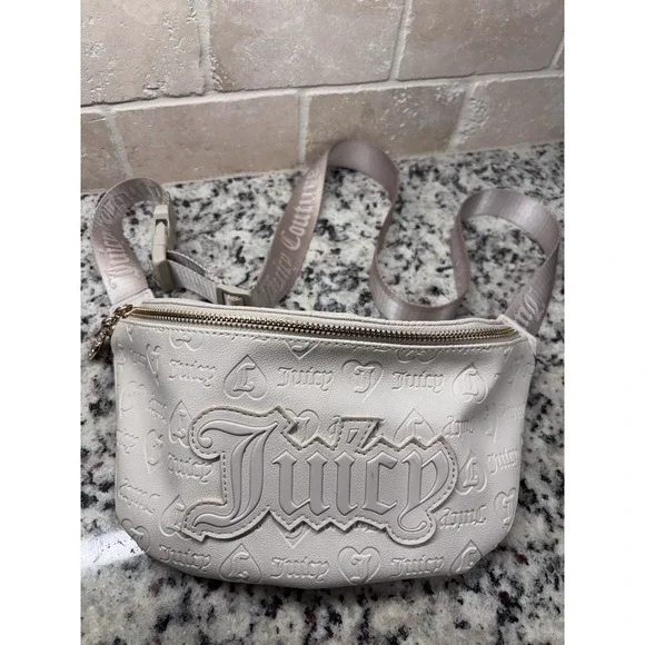 Juicy Couture Upgrade U Natural Ivory Fanny Pack Bag /Cross Body Bag Y2K‎ Heart