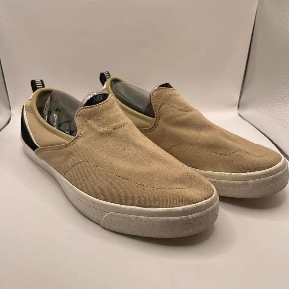 New Balance Men's‎ Size 9 Beige Slip On Sneakers Casual Streetwear