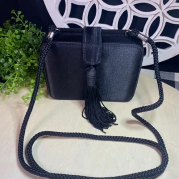 Jessica McClintock Black Crossbody Bag with‎ Tassel