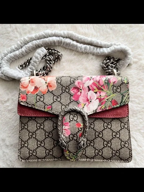 Gucci GG Supreme Crossbody Bag with Pink Floral Print