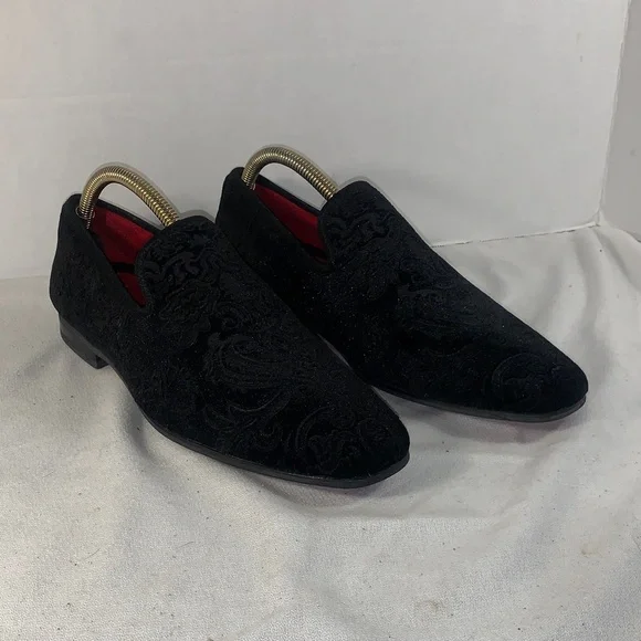 La Milano Men's ‘Broderick’ Black Embroidered Velvet Slip-On Dress Loafers