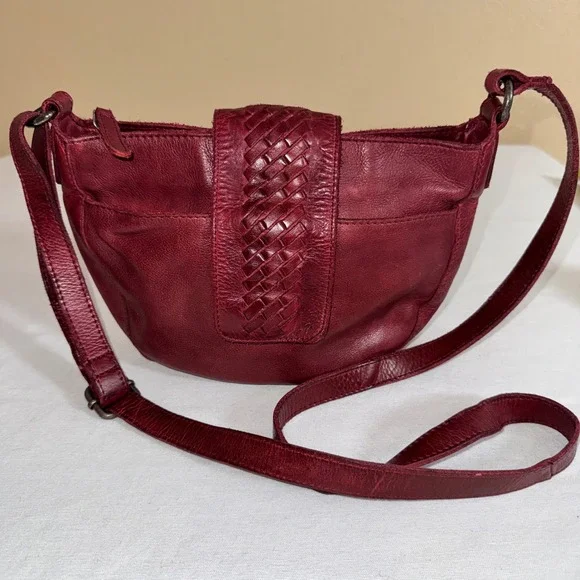 Vilenca Holland‎ Red Leather Woven Flap Crossbody Bag Adjustable Strap Purse