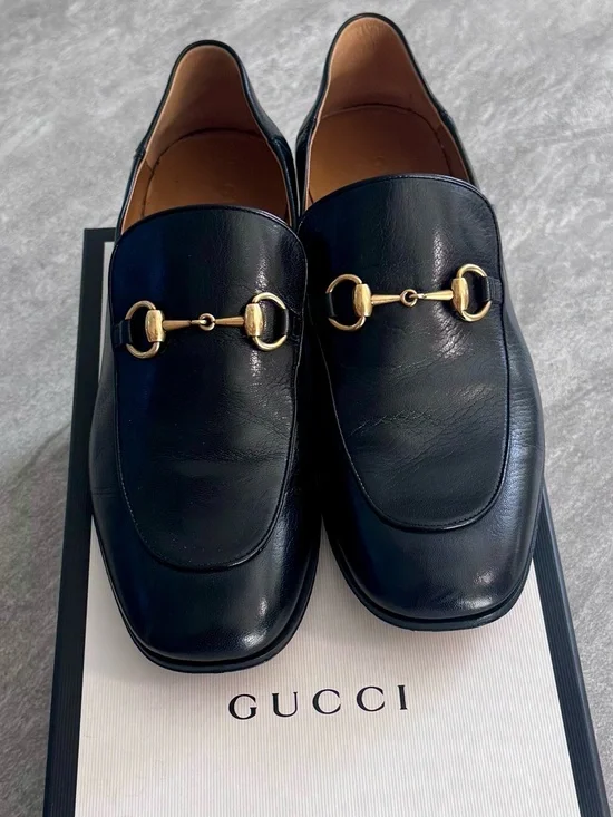Gucci Black Leather Horsebit Slip-On Loafers