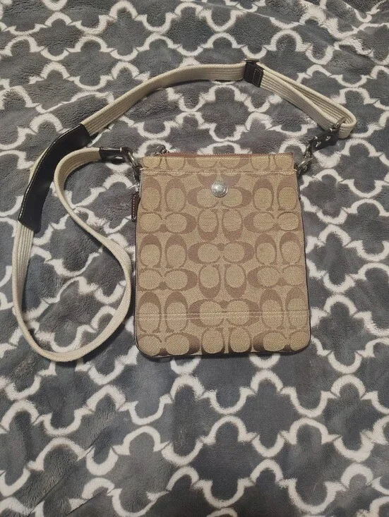 Coach 10250 Tan Signature Canvas Crossbody Bag Y2K