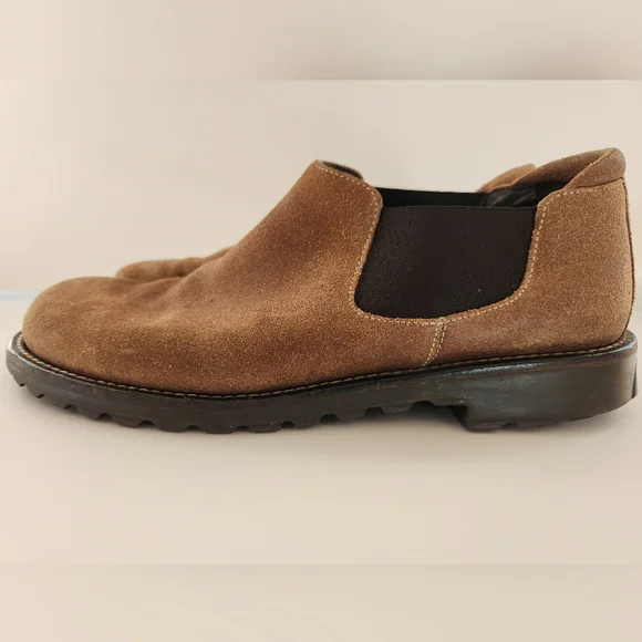Donald J Pliner size 11 M slip on suede shoe in great used‎ condition