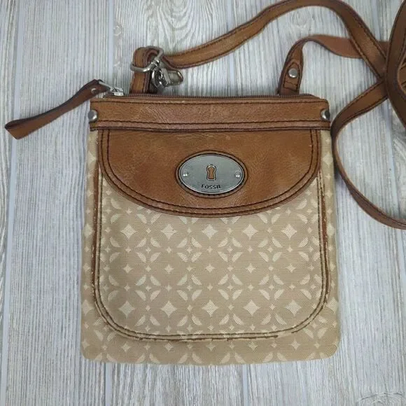 FOSSIL 'MADDOX' VINTAGE ZIP CLOSE CANVAS & LEATHER SMALL CROSSBODY HAND BAG