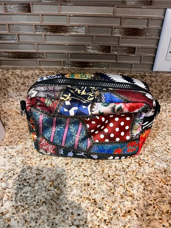 Lesportsac x libertine collab xbody