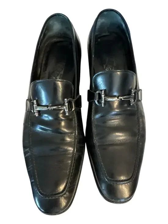 Must Have!!!! SALVATORE FERRAGAMO 