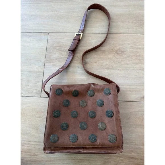 MC‎ Marc Chantal Brown Leather Studded Coin Medallion Crossbody Bag Vintage