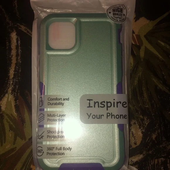 Defender iPhone 11 Pro m Hybrid phone case brand new. Never been opened.