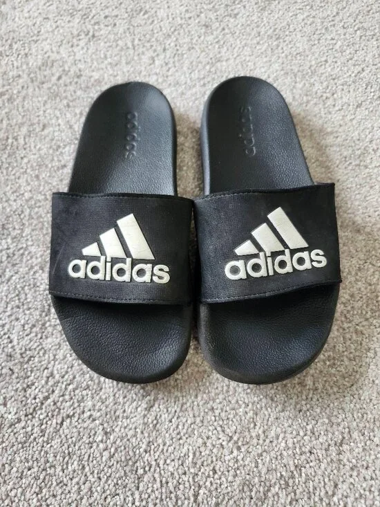 Men's adidas Black Slides / Size: 5