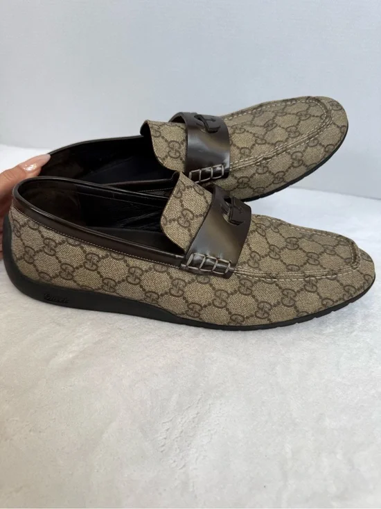 Gucci Authentic Mens 10.5 Loafers Beige GG Canvas & Dark Brown Penny Loafer