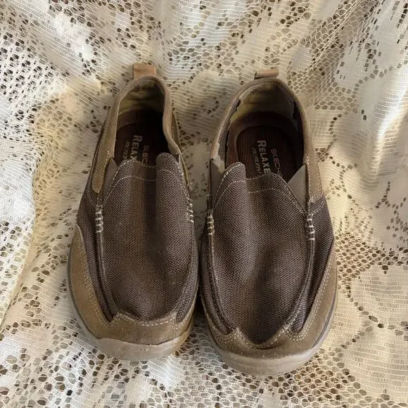 Skechers Superior Milford Men's US 10 Light Tan Slip On Loafers