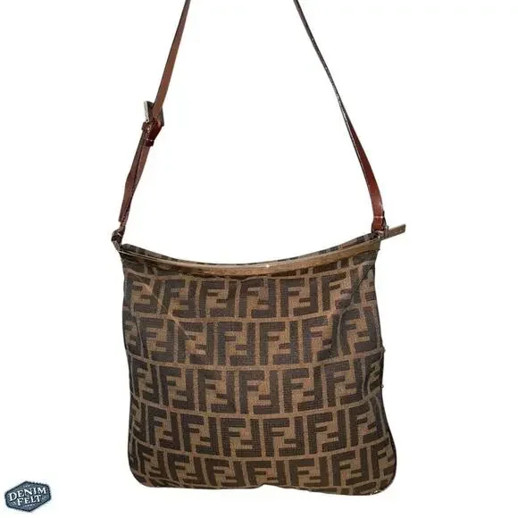 FENDI Women’s Brown/Black Zucca Canvas‎ Shoulder Bag/Purse