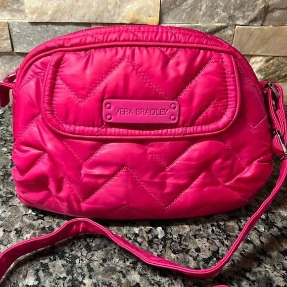 Vera Bradley Pink Nylon Quilted crossbody EUC