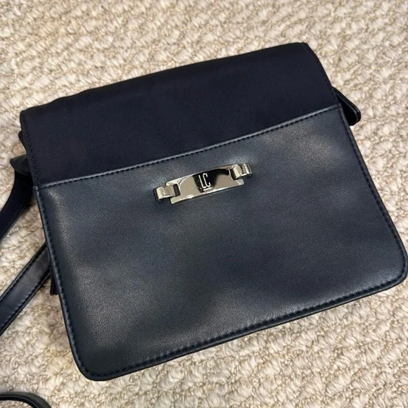 Liz Claiborne navy purse crossbody