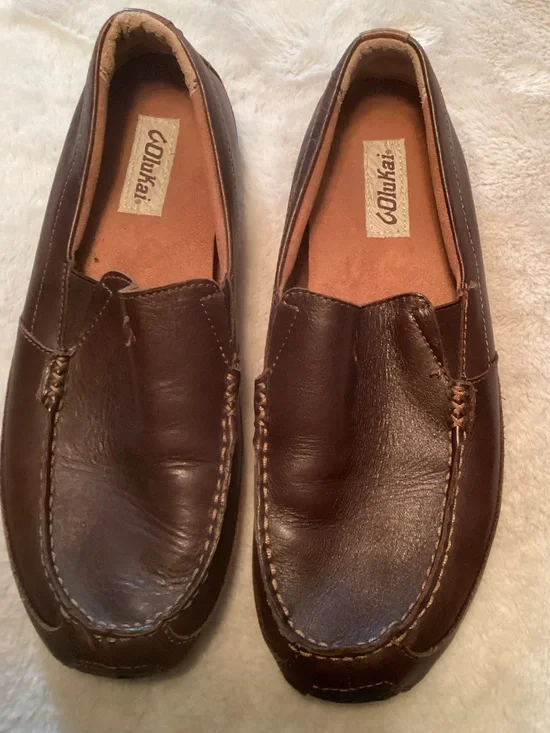 OluKai Lokahi Men's Dark Brown Leather Slip-On Loafers - Size 10