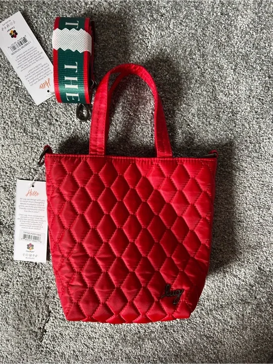 Lug tip toe poppy red NWT includes it’s the season strap