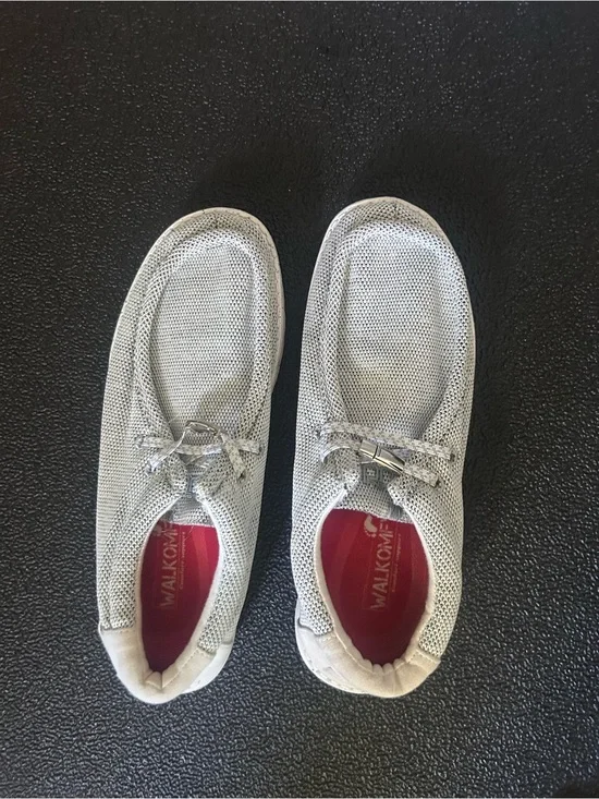Hey Dude Men’s Light Grey Knit Slip-On Loafers