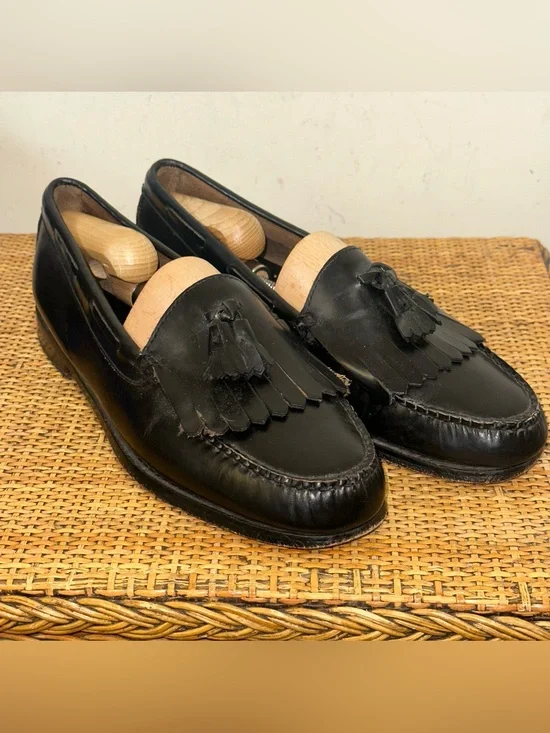 Vintage G.H. Bass& Co Tassel Loafers Mens 10.5D Black Academia Preppy Made USA