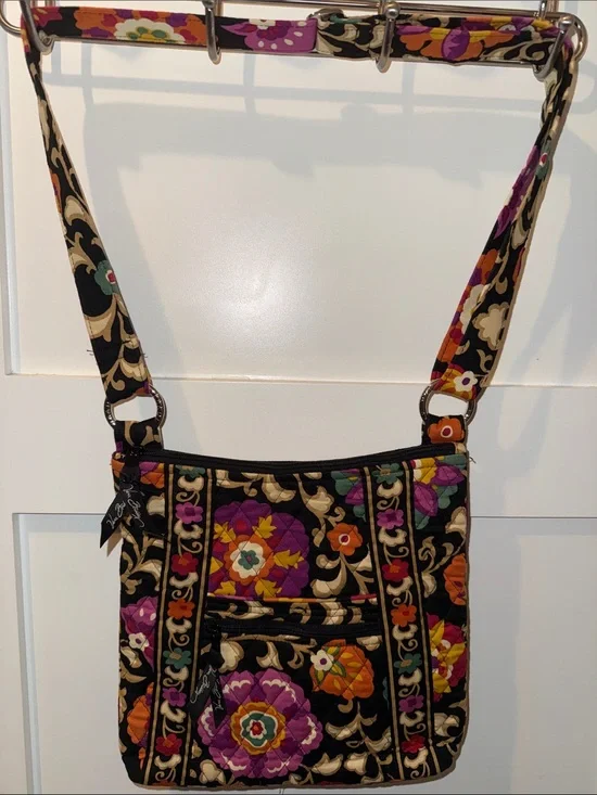 Vera Bradley Hipster Crossbody in Suzani EUC