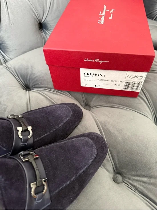 Salvatore Ferragamo Cremona Gancini Suede Loafers Men’s 9 EE Bluemarine Italy