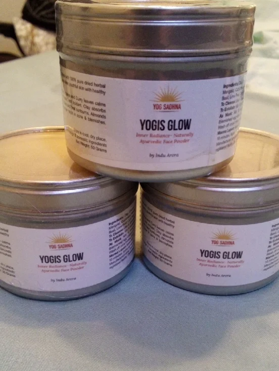Yog Sadhna Yogis Glow Ayurvedic Face Powder - White & Silver Tin