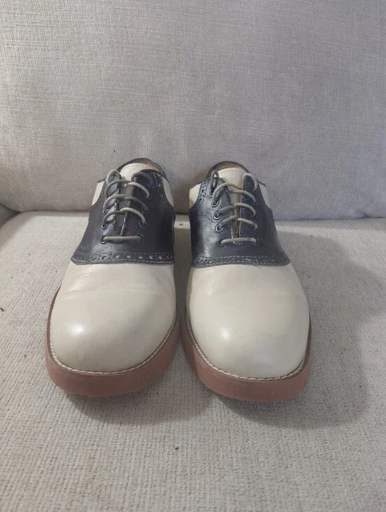 Vintage Florsheim Classic Two-Tone Saddle Shoes Men's Size 8.5 Oxfords