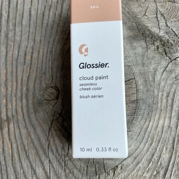 Glossier Cloud Paint in Sail Soft Peach
