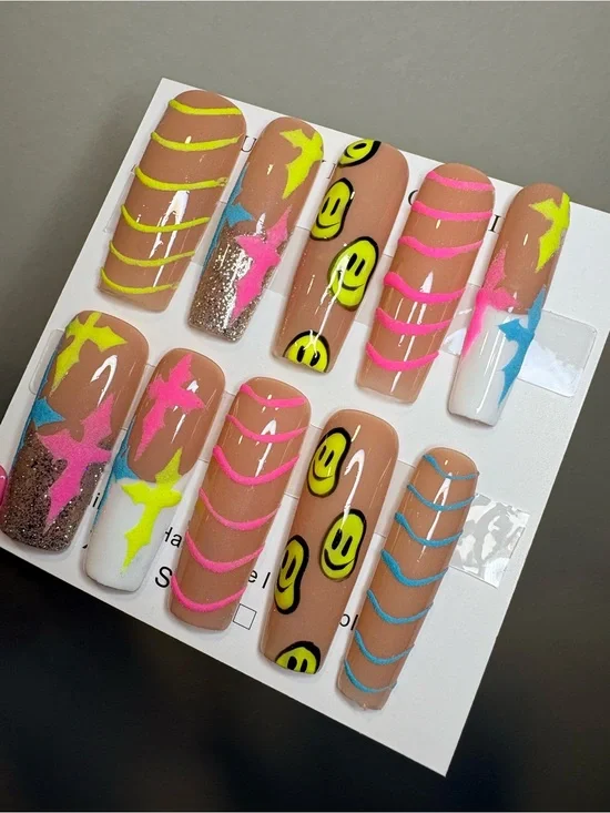 Neon Smiley & Star Press-On Nails - Nude Base