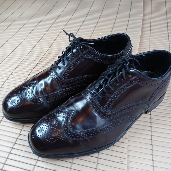 FLORSHEIM Burgundy Leather Wingtip Oxfords Dress Shoes 17066 Men’s Sizes Us 9.5D