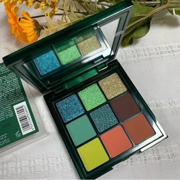 Huda Beauty Python Wild Obsessions Eyeshadow Palette - Brand New in Box