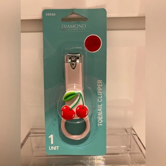 Diamond Cosmetics Cherry Toenail Clipper NWT