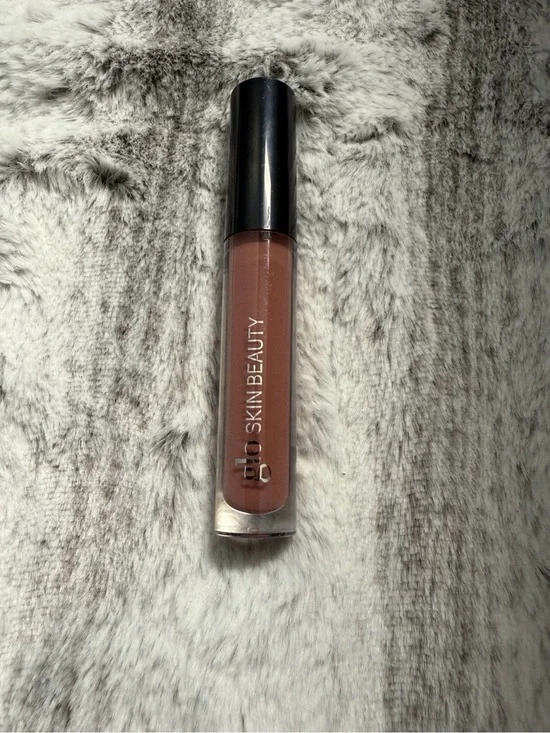 Glo Skin Beauty Conditioning Lip Gloss Secret Agent