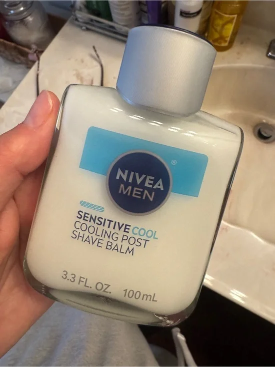 Sensitive Cool Cooling Post Shave Balm - White