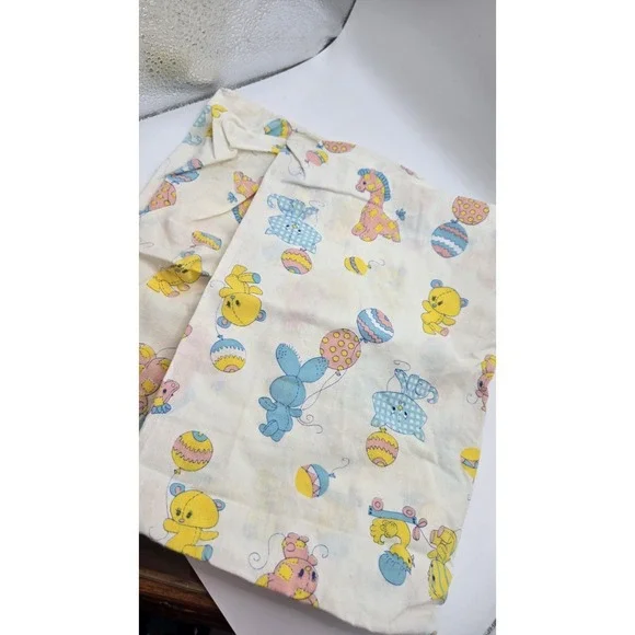 Vintage Baby Pillowcases Set of 2 Pastel Teddy Bear Balloon Nursery Bedding 15