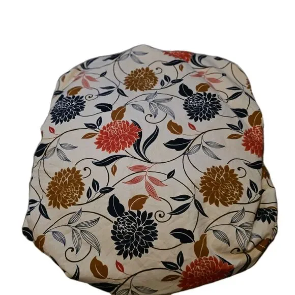 Tang Depot Pillow Cover  18 x 18 Crisp Assorted Fall Colors of Mums & Leaves