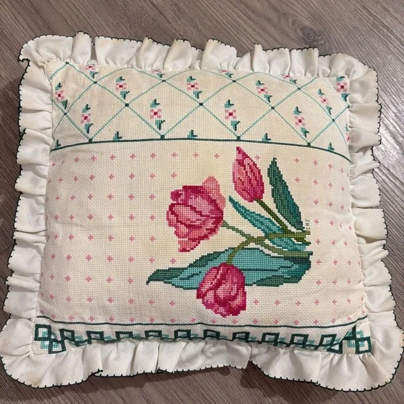Vtg‎ Floral Cross-Stitch Needlepoint Tapestry Pillow Easter 15x16 Cottagecore