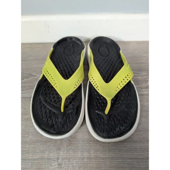 CROCS Lite Ride Lightweight Flip Flop Sandal Beach Thong Unisex Lime W/11 M/9
