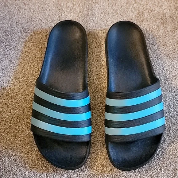 Mens Adidas sandals slides 11 New Without Tags