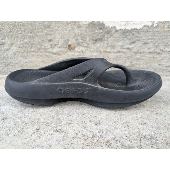 Oofos Sandals Flip Flops Recovery Thong Mens 6 Womens 8 EU 39 Black