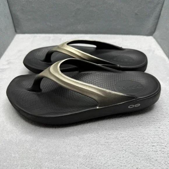 OOFOS OOlala Sandals Women's 6 Black Gold Metallic Recovery Flip Flops EU 37