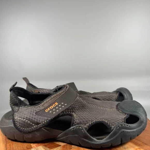 Crocs Swiftwater Mesh Sandal Mens 11 Espresso Black Water Shoes 15041