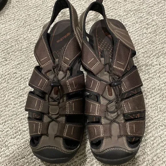 Gotcha sandals