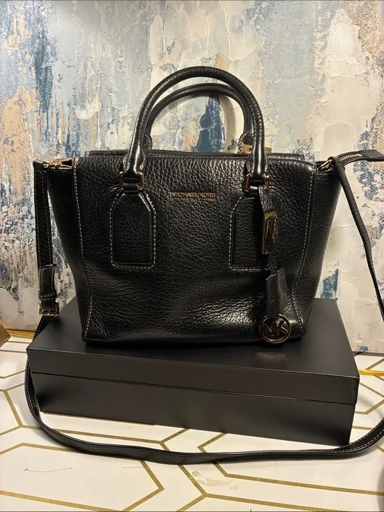 EUC! Genuine Michael Kors Black Selby Pebbled Leather Satchel with MK Charm