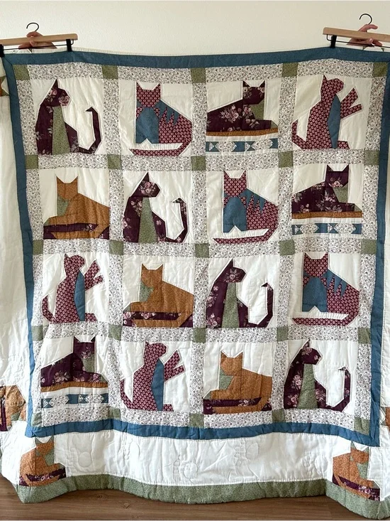 Vintage Cat Quilt Set – Quilt + 2 Matching Pillow Shams