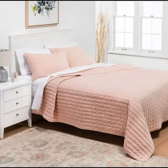 ‎Project 62 garment washed channel stitch quilt