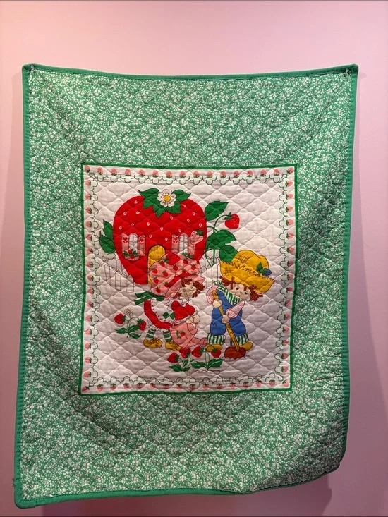 Vintage Strawberryshortcake Kids Quilt - Green Floral Border.