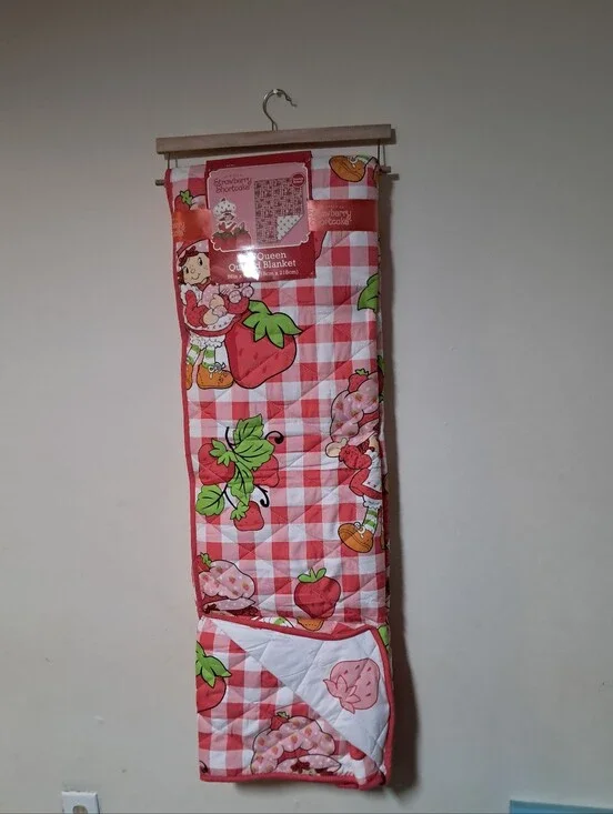 Strawberry Shortcake Reversible Full-queen Pink Gingham Quilt Blanket OEKO-TEK.