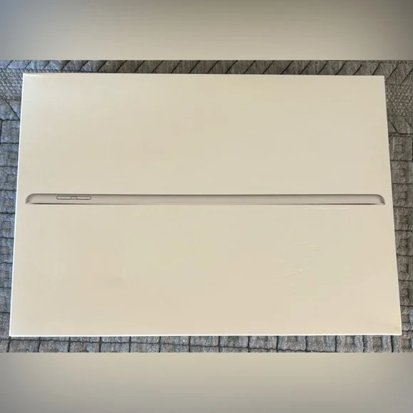 Apple IPad 9th Generation Box Only